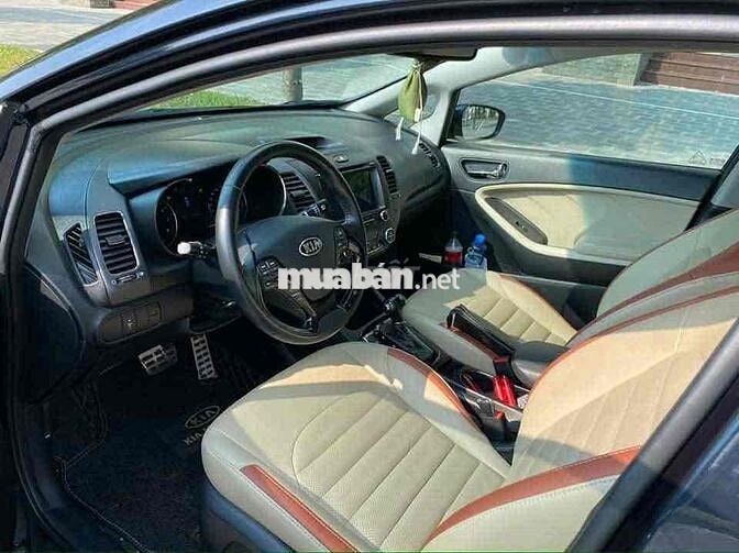 Kia Cerato 2018 màu xanh than