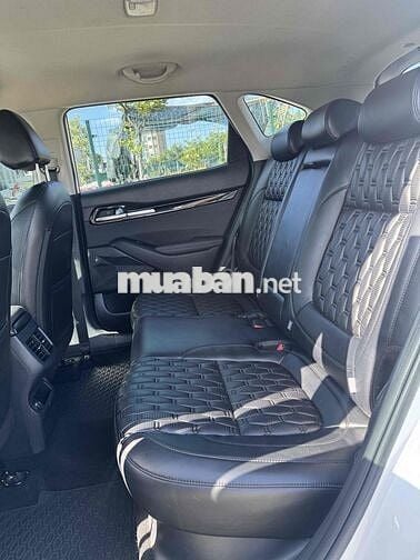 Kia Seltos 1.6 AT Luxury Trắng 45.000 km