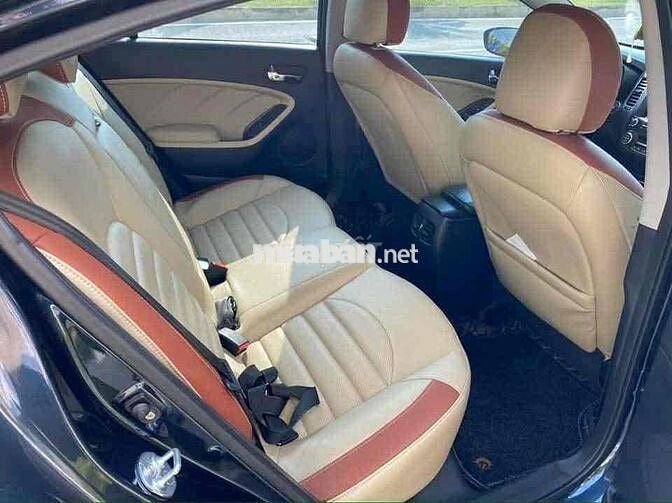 Kia Cerato 2018 màu xanh than