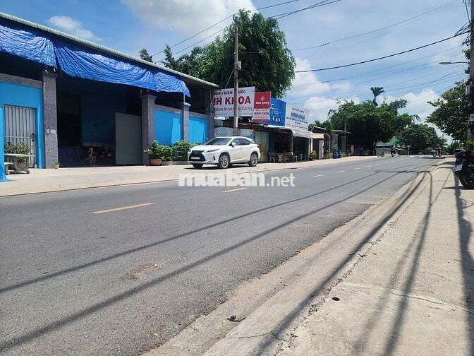 MẶT TIỀN ĐƯỜNG SUỐI LỘI, Củ Chi 5x30=150m2 Sổ riêng 1 tỷ 1 xây tự do