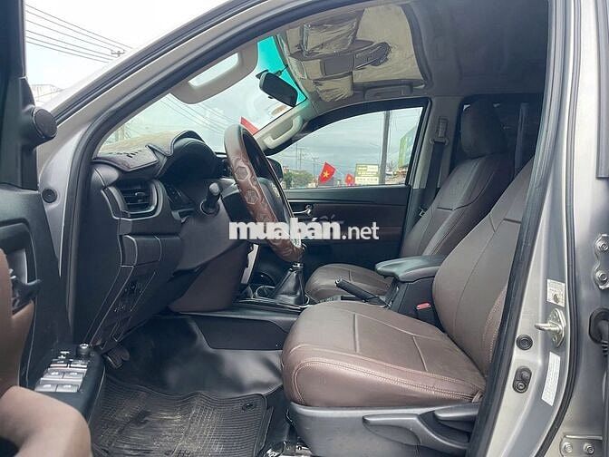 Toyota Fortuner 2017 Số sàn Bạc