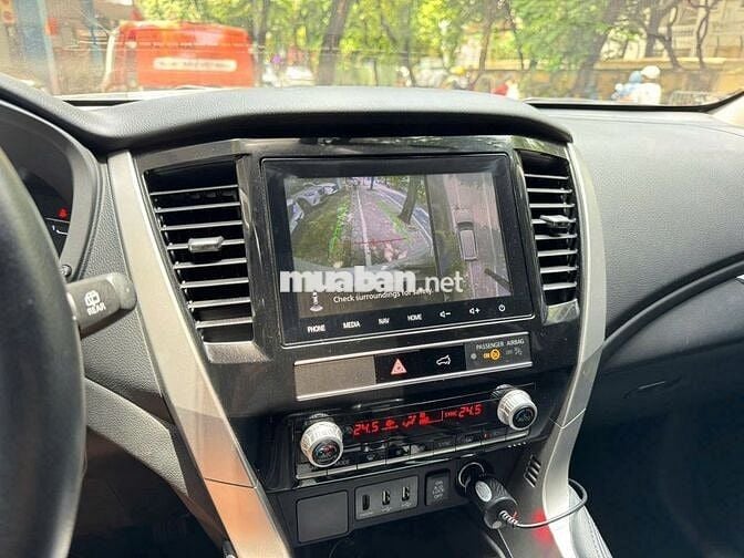 Mitsubishi Pajero Sport 2023 2.4D 4x4 AT Trắng