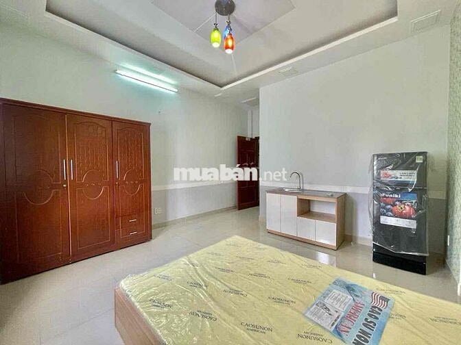 STUDIO BANCOL NGAY ĐẠI HỌC NGUYỄN TẤT THÀNH Q12