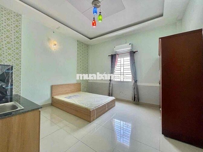 STUDIO BANCOL NGAY ĐẠI HỌC NGUYỄN TẤT THÀNH Q12