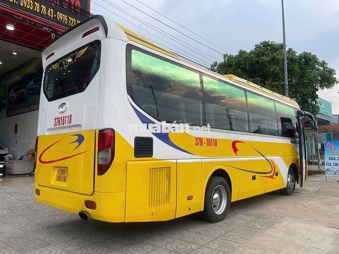 THACO TB82s 2015 29 chỗ Số sàn