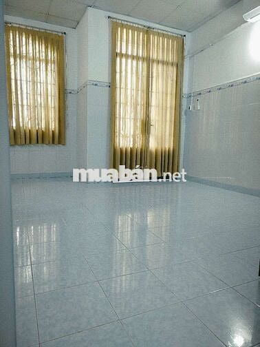 Phòng có ban công, cửa sổ thoáng mát – Không gian sống lý tưởng
