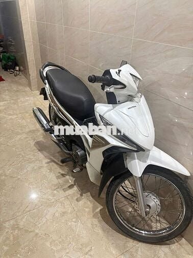 Honda Wave RSX fi 110 Trắng thể thao