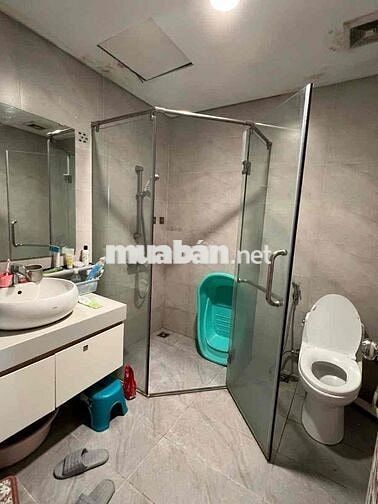 Gấp! CC Hong Kong Tower - Đê La Thành, 67m2 2PN, full NT, cực thoang