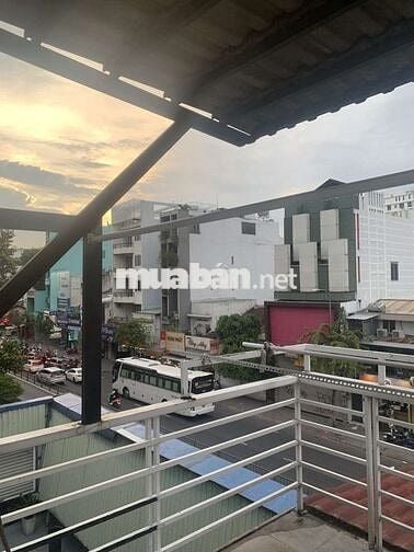 Cho thuê mặt bằng nguyên căn đường Bạch Đằng sát tòa án, ngân hàng ACB