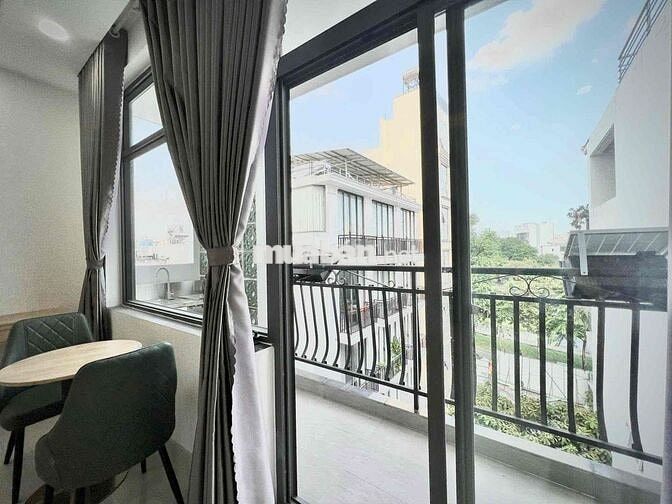 📌CĂN HỘ NGAY TRƯỜNG SA, STUDIO TÁCH BẾP BALCONY, GẦN PHAN XÍCH LONG