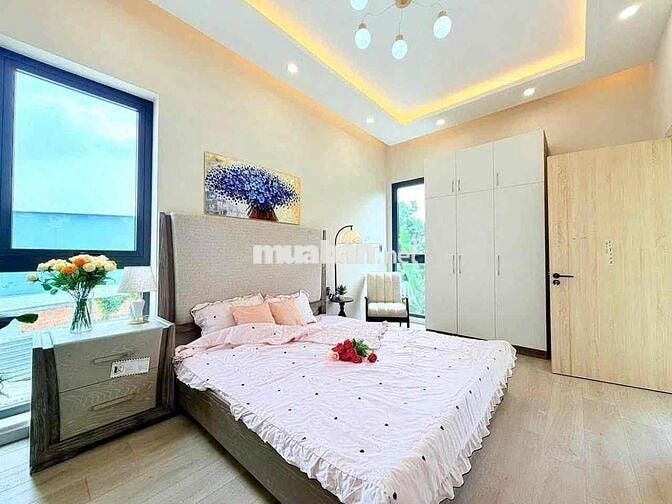 Chủ nhà đi New Zealand, hạ giá 100tr, bán nhanh căn biệt thự mini