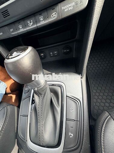 Hyundai Kona Số tự động 5 chỗ màu Đỏ 2021 đặc biêt