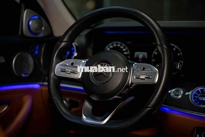 Mercedes-Benz E300 2019 Đen 37.000 km