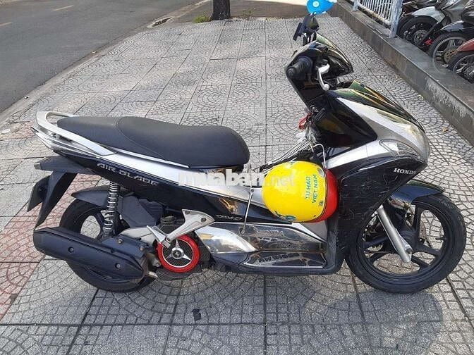 Honda Air Blade FI 2011 Đen Bạc