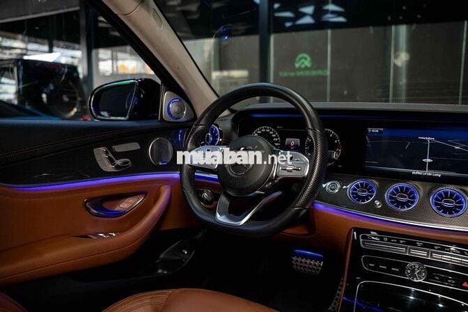 Mercedes-Benz E300 2019 Đen 37.000 km