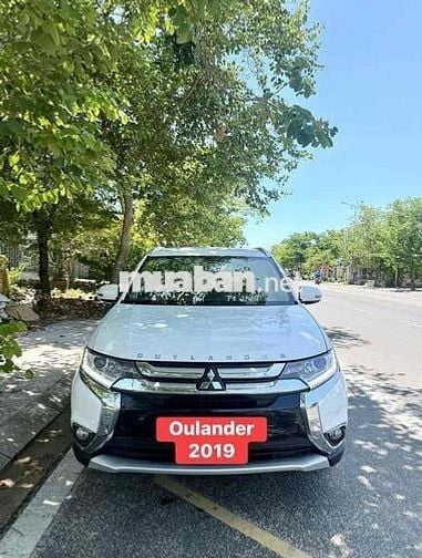 Mitsubishi Outlander 2.0L 2019 Trắng