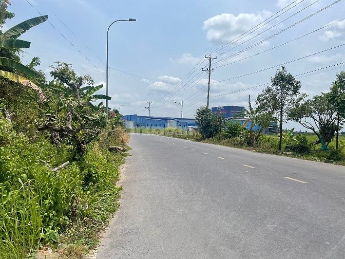 Bán 868m2 (thực tế 1300m2) mặt tiền đường nhựa 20m
