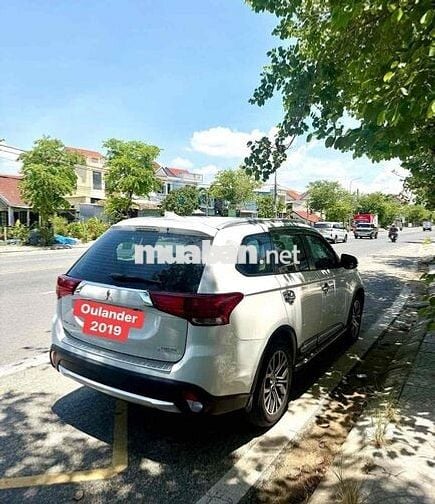 Mitsubishi Outlander 2.0L 2019 Trắng
