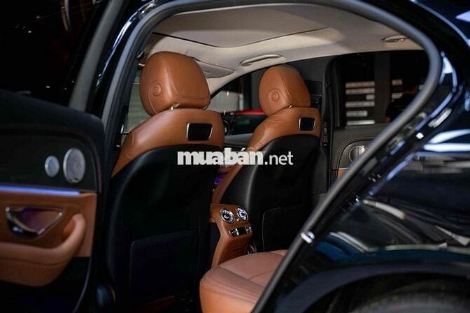 Mercedes-Benz E300 2019 Đen 37.000 km