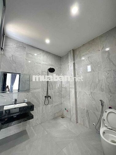 bán hoặc cho Thuê nhà villa hồ bơi, có sân vườn, sổ hồng riêng