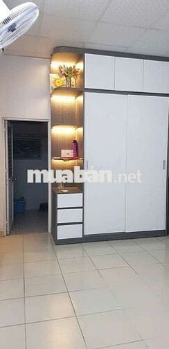 gần cầu tham lương 2pn 2 máy lạnh hẻm 4m n v quá tiện đi trung tâm 