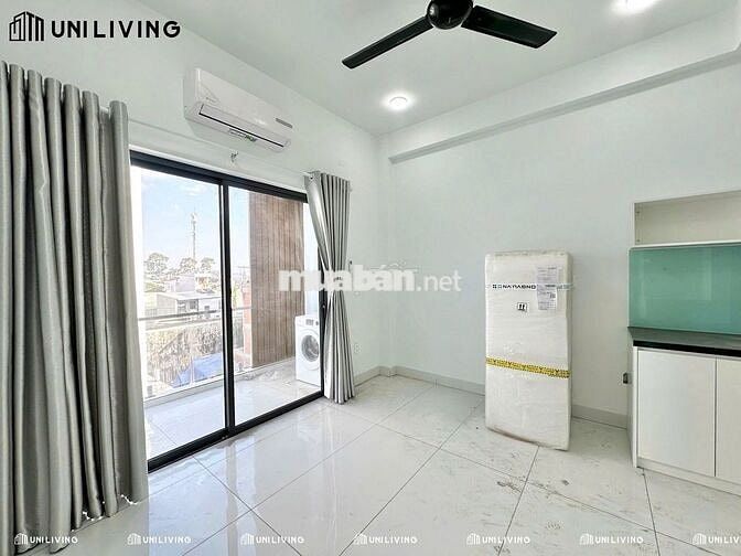 Căn hộ Ban công full nội thất máy giặt riêng ngay Phạm Văn Đồng