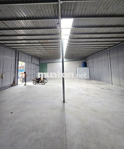 CẦN CHO THUÊ KHO,XƯỞNG SẢN XUẤT 12X20M GIÁ CHỈ 15TR//T