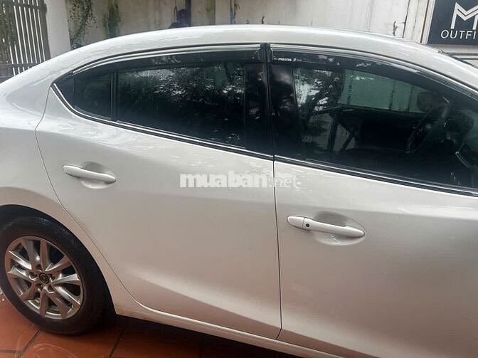 Mazda Mazda 3 1.5 AT 2018 Trắng Tự động