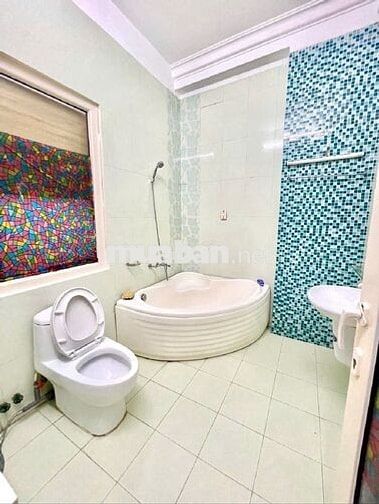 1 PN tách bếp + Phạm Ngũ Lão sát Bùi Viện cv 23/9 + bồn tắm + Bếp lớn