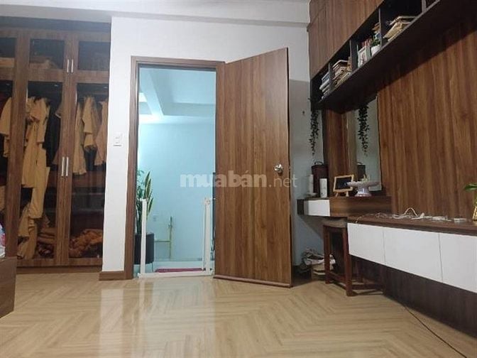 MẶT TIỀN KINH DOANH MÃ LÒ KẾ TÊN LỬA - 4 TẦNG BTCT -DT 216M² THỰC TẾ 
