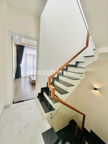 Lê Hồng Phong, 3/2 Quận 10 - Hẻm ô tô thông. DT 46m2 4 tầng. 11T nhỉnh