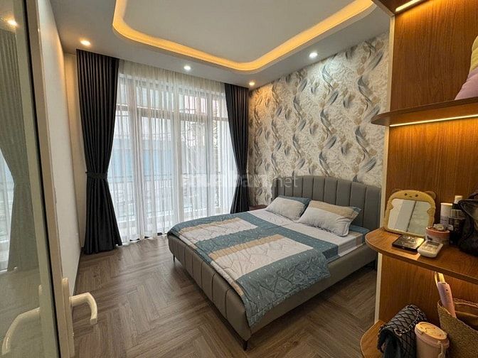 Lê Hồng Phong, 3/2 Quận 10 - Hẻm ô tô thông. DT 46m2 4 tầng. 11T nhỉnh