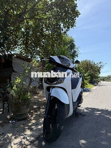 Honda SH 125 Trắng