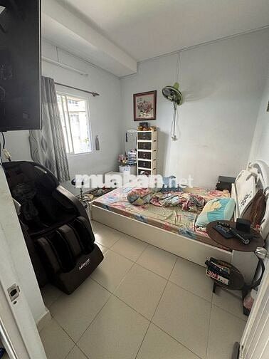 Chính chủ. Bán nhà Q5 lầu 2 ngay BV Đại học Y dược, 3pn, thương lượng