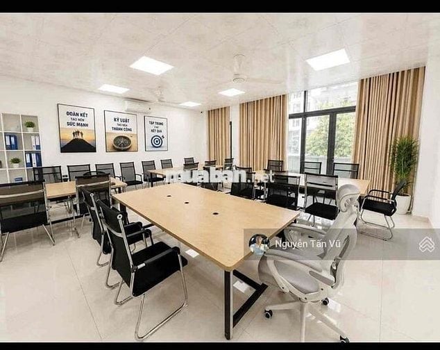 Toà nhà 7x18m cho thuê lễ từng tầng văn phòng tại Vạn Phúc City