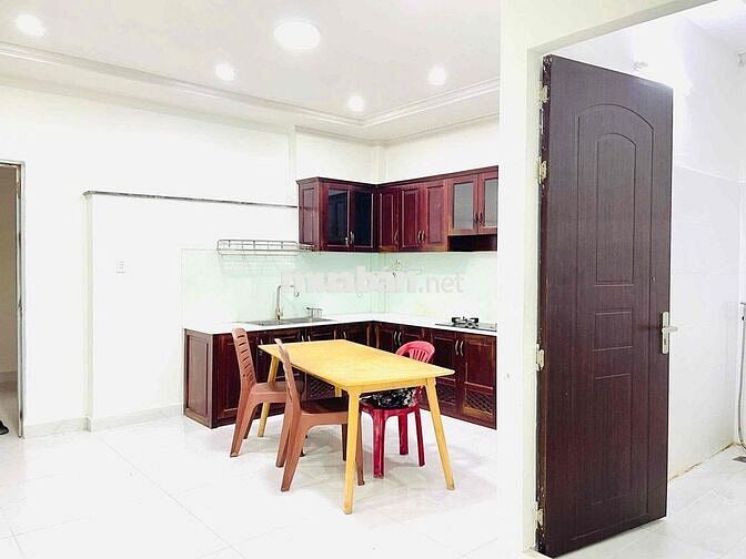 Phòng 60m2 nội thất đầy đủ giá 5tr