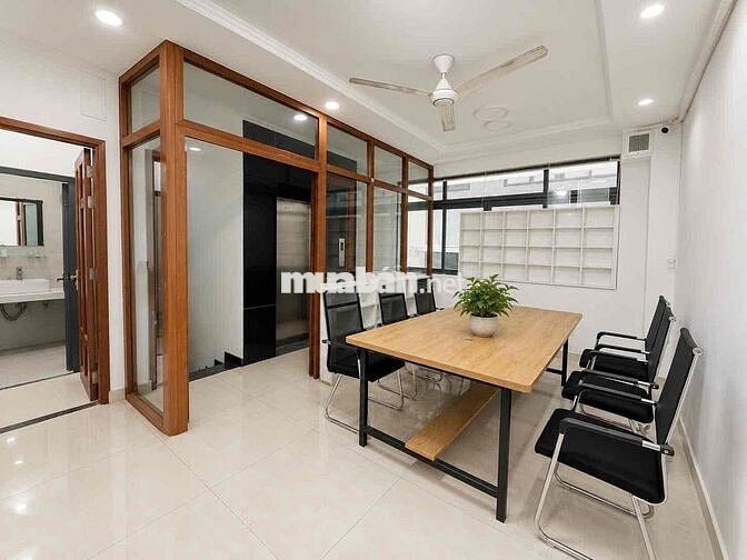 Toà nhà 7x18m cho thuê lễ từng tầng văn phòng tại Vạn Phúc City