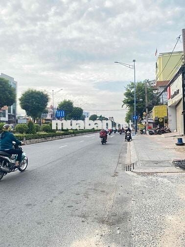 MT TRƯỜNG CHINH - Q12 - NGANG 17 - 810M2 - VỊ TRÍ ĐỈNH - GIÁP TÂN BÌNH