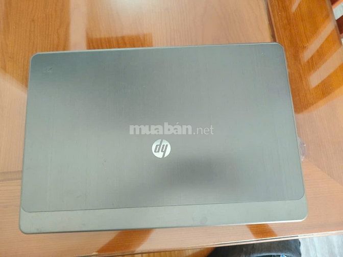 Máy laptop  HP  để lại cho anh em có nhu cầu 