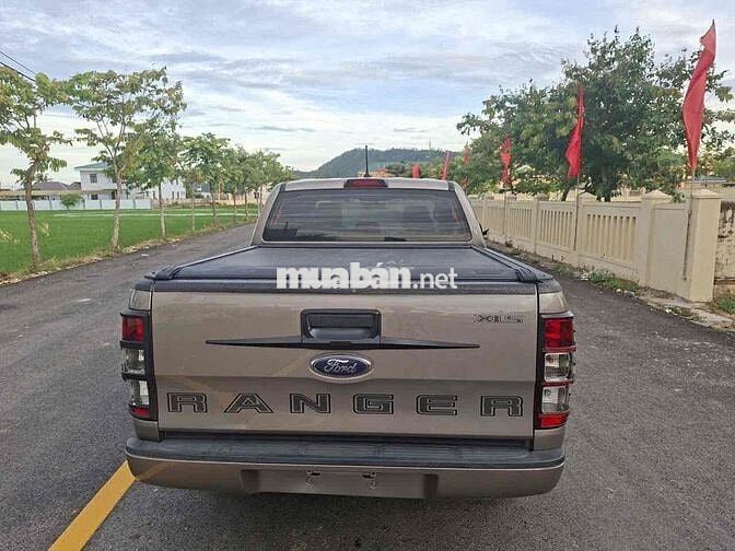 Ford Ranger 2021 lên full đồ dàn lốp theo xe