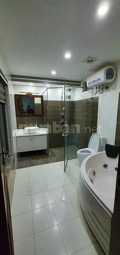 Cho thuê nhà mặt phố, đẹp nhất quận Cầu giấy, làm Văn phòng, spa,...