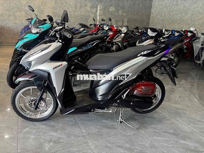 Honda Vario 150 2018 Bạc Đen