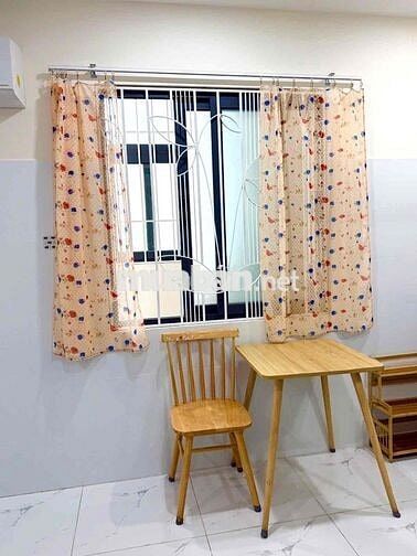 Phòng giá rẻ ngay cầu Phú Mỹ, miễn phí dịch vụ, gần UFM, LOTTE, Q4, Q1
