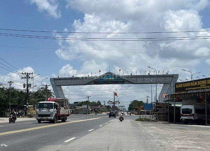 Bán gấp 187m2 MT đường Gia Huỳnh giá 1tỷ350 tại xã Trảng Bàng, Củ Chi,