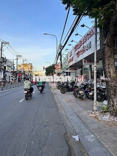 Nhà mặt tiền Nguyễn Thị Thập Quận 7, S 4x14m 1 trệt 1 lầu Giá 25tr/th
