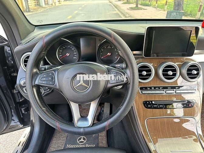 Mercedes Benz GLC 250 4Matic cuối 2016. Xe đẹp Zin