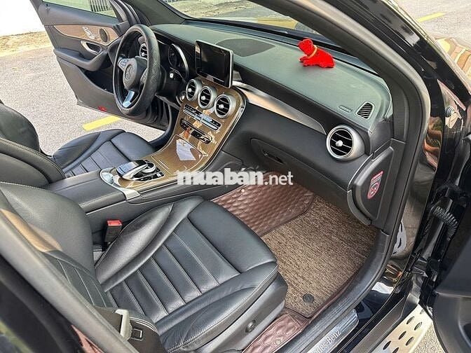 Mercedes Benz GLC 250 4Matic cuối 2016. Xe đẹp Zin