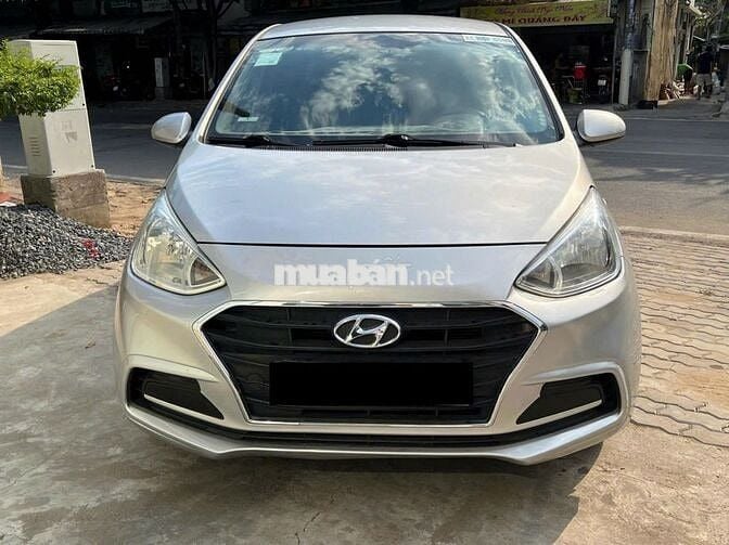 Hyundai Grand i10 Số sàn Bạc