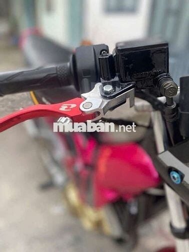 Suzuki Siger Hồng, Đen