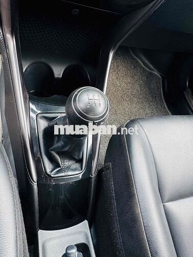 Toyota Vios 1.5E MT 2021 Vàng cát